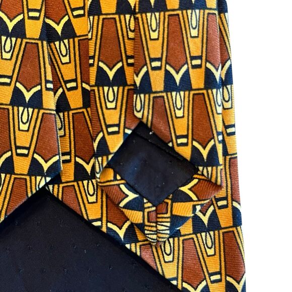 Vintage BURBERRYS OF LONDON Tie 100% Silk Necktie Gold Brown Geometric USA - Picture 4 of 6